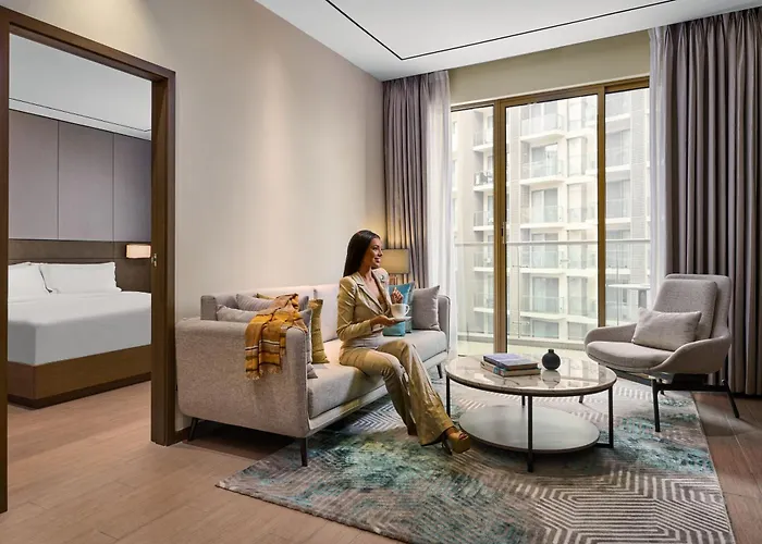 Deluxe Kamer met een Slaapkamer en een King Size Bed